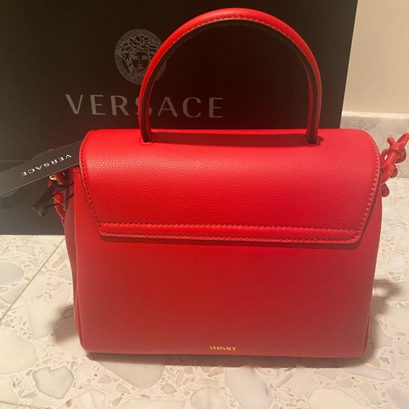 NEW, NEVER WORN, WITH TAGS! Versace La Medusa Medium Handbag in Red w/ dust bag. - Picture 4 of 9